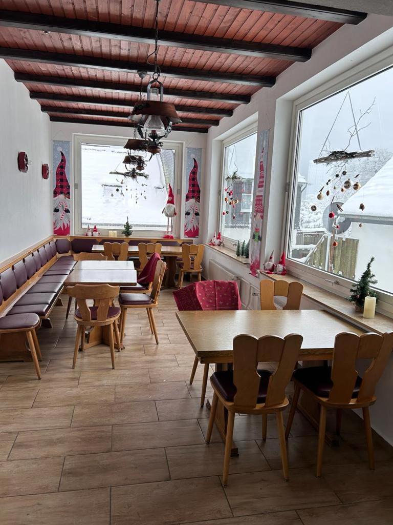 Вилла Ferienhaus Astenblick - Ideal Fuer Weihnachtsfeiern Und Familienfeiern Bietet Schlafplaetze Fuer Bis Zu 35 Personen Винтерберг Экстерьер фото